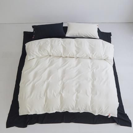 91家纺网 家纺一手货源 找家纺 水洗棉全棉纽扣款工艺混搭拼色四件套（系列一） 盐白+炭黑（盐白炭黑）