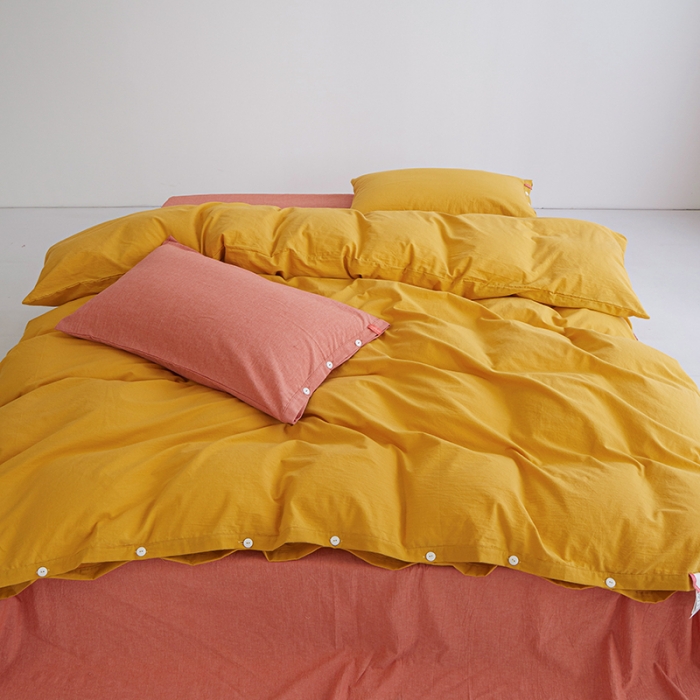 91家纺网 家纺一手货源 找家纺 水洗棉全棉高支高密纽扣款工艺混搭拼色四件套 姜黄+橘红（姜黄橘红）