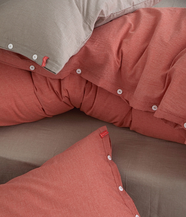 91家纺网 家纺一手货源 找家纺 水洗棉全棉纽扣款工艺混搭拼色四件套（系列一） 橘红+卡其（橘红卡其）