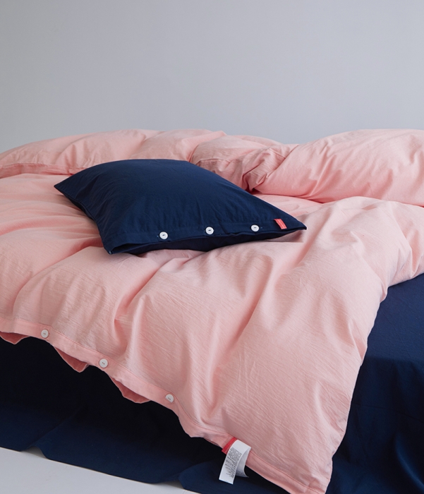 91家纺网 家纺一手货源 找家纺 水洗棉全棉纽扣款工艺混搭拼色四件套（系列一） 嫩粉+藏青（嫩粉藏青）