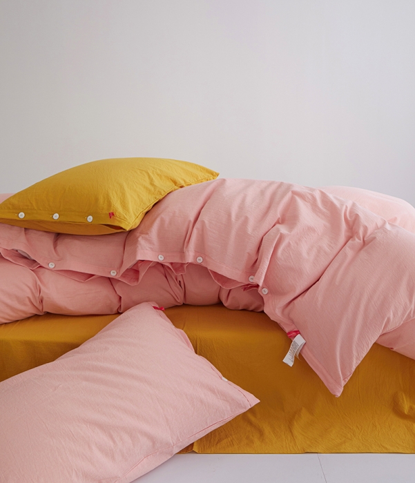 91家纺网 家纺一手货源 找家纺 水洗棉全棉纽扣款工艺混搭拼色四件套（系列一） 嫩粉+姜黄（嫩粉姜黄）