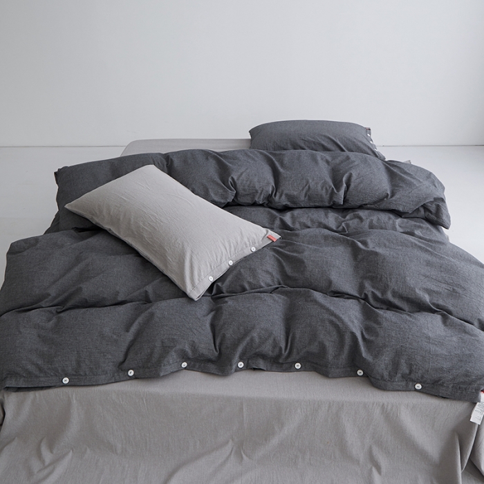 91家纺网 家纺一手货源 找家纺 水洗棉全棉纽扣款工艺混搭拼色四件套（系列一） 深灰+银灰（深灰银灰）