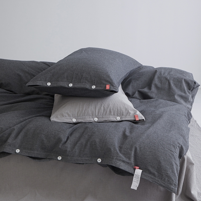 91家纺网 家纺一手货源 找家纺 水洗棉全棉纽扣款工艺混搭拼色四件套（系列一） 深灰+银灰（深灰银灰）