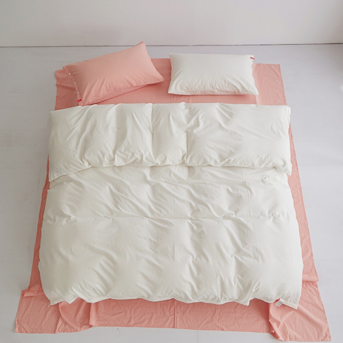 91家纺网 家纺一手货源 找家纺 水洗棉全棉高支高密纽扣款工艺混搭拼色四件套 盐白+嫩粉（盐白嫩粉）