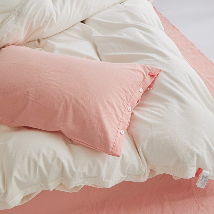 91家纺网 家纺一手货源 找家纺 水洗棉全棉高支高密纽扣款工艺混搭拼色四件套 盐白+嫩粉（盐白嫩粉）