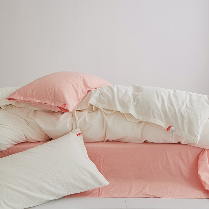 91家纺网 家纺一手货源 找家纺 水洗棉全棉高支高密纽扣款工艺混搭拼色四件套 盐白+嫩粉（盐白嫩粉）