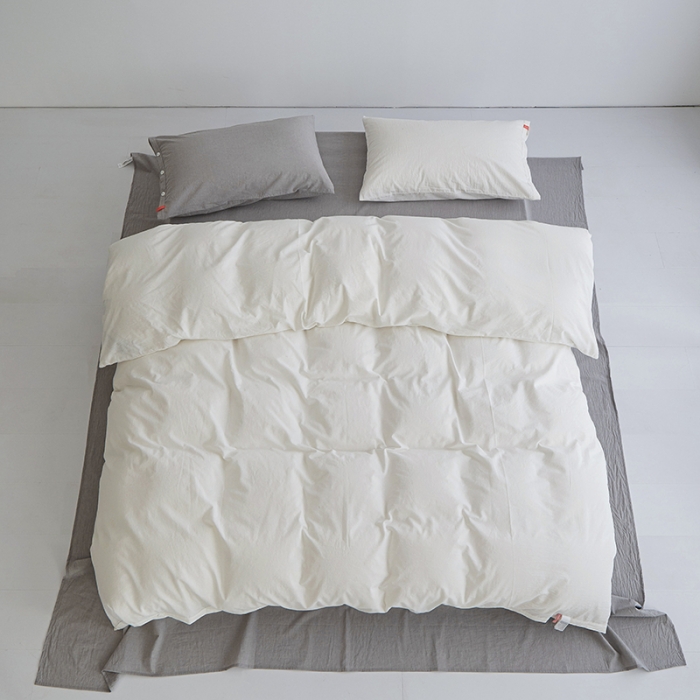 91家纺网 家纺一手货源 找家纺 水洗棉全棉纽扣款工艺混搭拼色四件套（系列一） 盐白+银灰（盐白银灰）