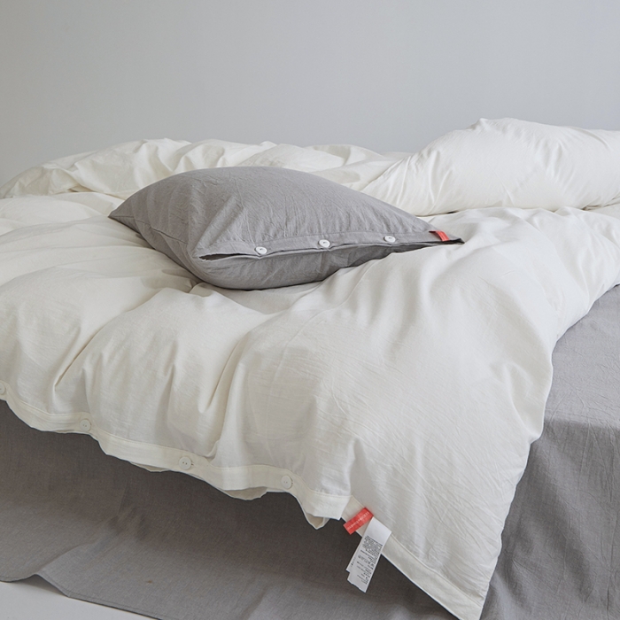 91家纺网 家纺一手货源 找家纺 水洗棉全棉纽扣款工艺混搭拼色四件套（系列一） 盐白+银灰（盐白银灰）