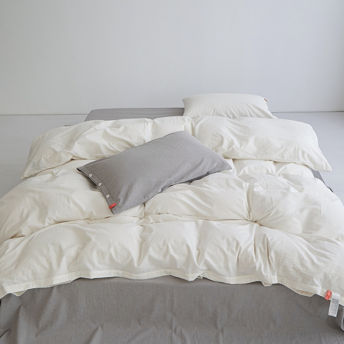 91家纺网 家纺一手货源 找家纺 水洗棉全棉纽扣款工艺混搭拼色四件套（系列一） 盐白+银灰（盐白银灰）