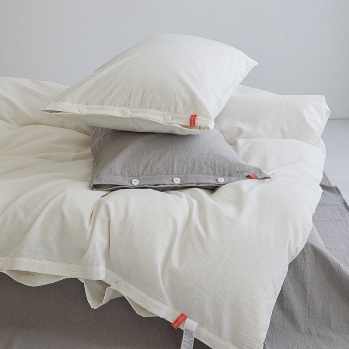 91家纺网 家纺一手货源 找家纺 水洗棉全棉纽扣款工艺混搭拼色四件套（系列一） 盐白+银灰（盐白银灰）