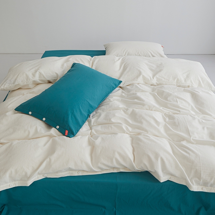 91家纺网 家纺一手货源 找家纺 水洗棉全棉纽扣款工艺混搭拼色四件套（系列一） 盐白+筠雾（盐白筠雾）