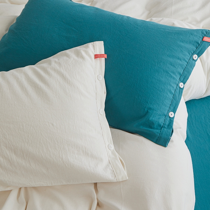 91家纺网 家纺一手货源 找家纺 水洗棉全棉纽扣款工艺混搭拼色四件套（系列一） 盐白+筠雾（盐白筠雾）