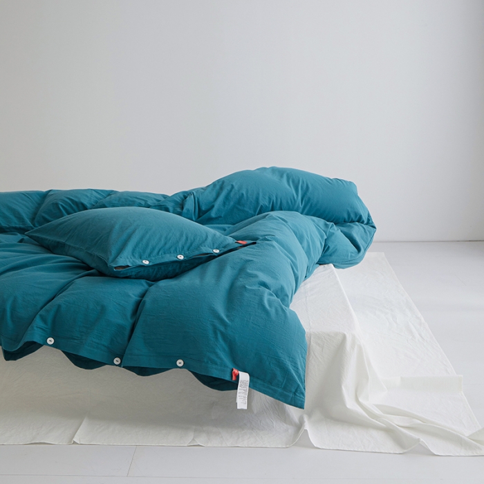 91家纺网 家纺一手货源 找家纺 水洗棉全棉纽扣款工艺混搭拼色四件套（系列一） 筠雾+纯白（筠雾筠雾）