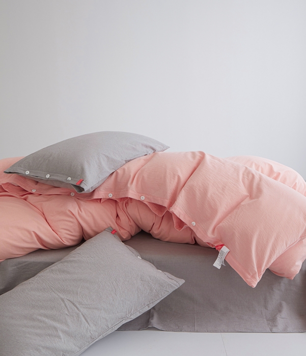 91家纺网 家纺一手货源 找家纺 总安莱生活水洗棉全棉色经色纬高支高密纽扣款工艺混搭拼色四件套（系列一）