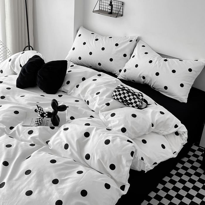 91家纺网 家纺一手货源 找家纺 梦家居 2023新款简约北欧全棉水洗棉混搭四件套 黑白圆点