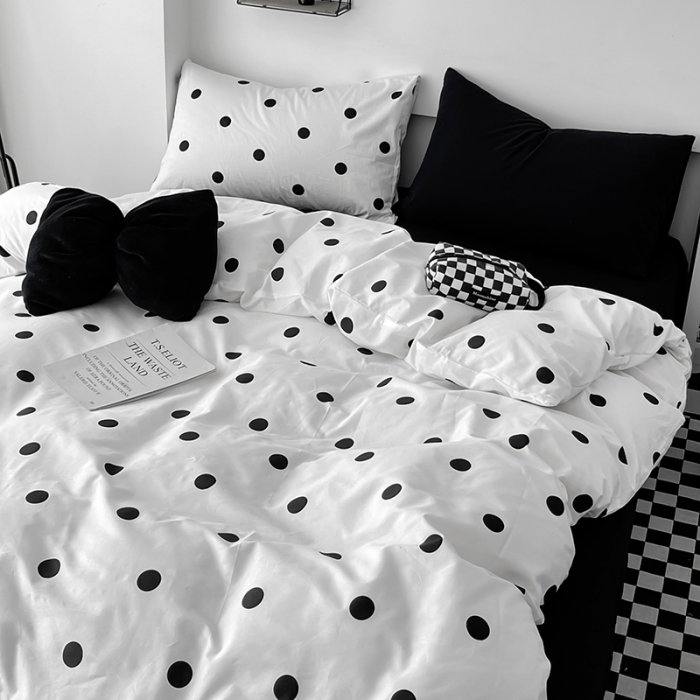91家纺网 家纺一手货源 找家纺 梦家居 2023新款简约北欧全棉水洗棉混搭四件套 黑白圆点
