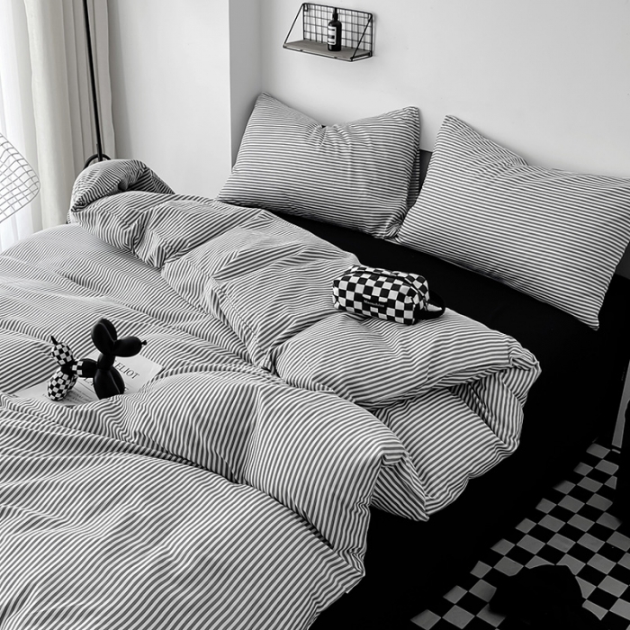 91家纺网 家纺一手货源 找家纺 梦家居 2023新款简约北欧全棉水洗棉混搭四件套 细灰条