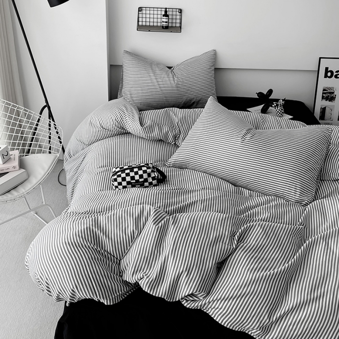 91家纺网 家纺一手货源 找家纺 梦家居 2023新款简约北欧全棉水洗棉混搭四件套 细灰条