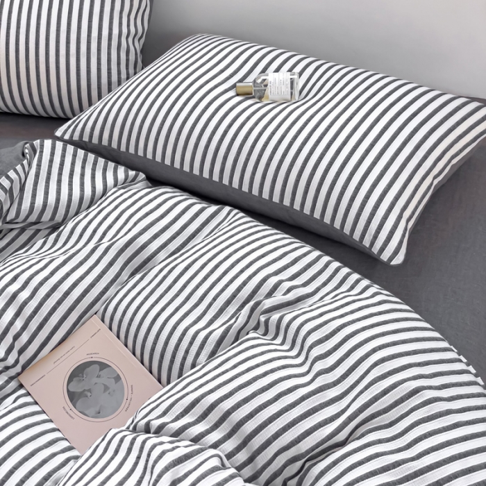 91家纺网 家纺一手货源 找家纺 （总）千朵 2023新款色织条纹四件套