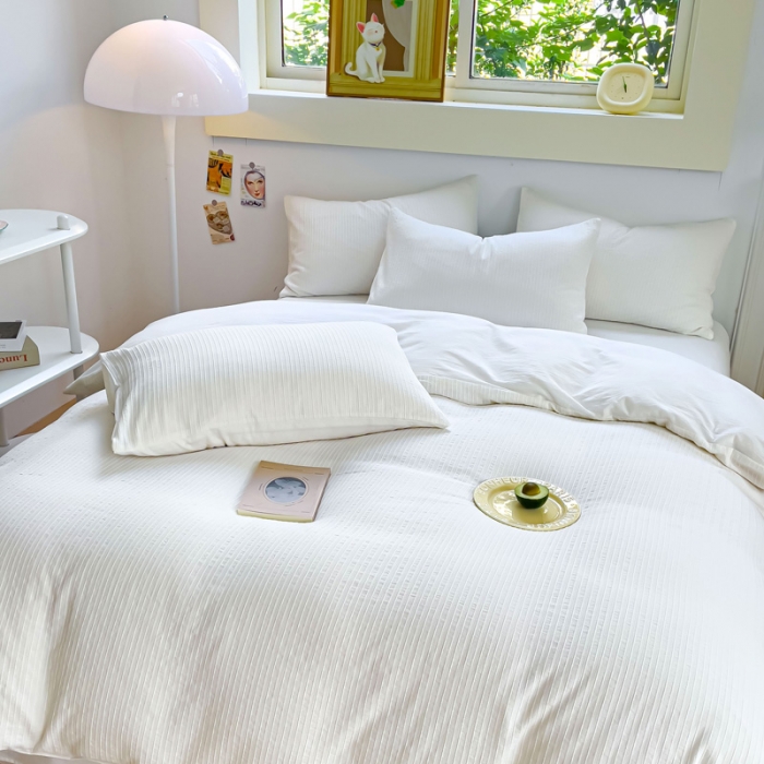 91家纺网 家纺一手货源 找家纺 千朵 2023新款色织条纹四件套 锦瑟白