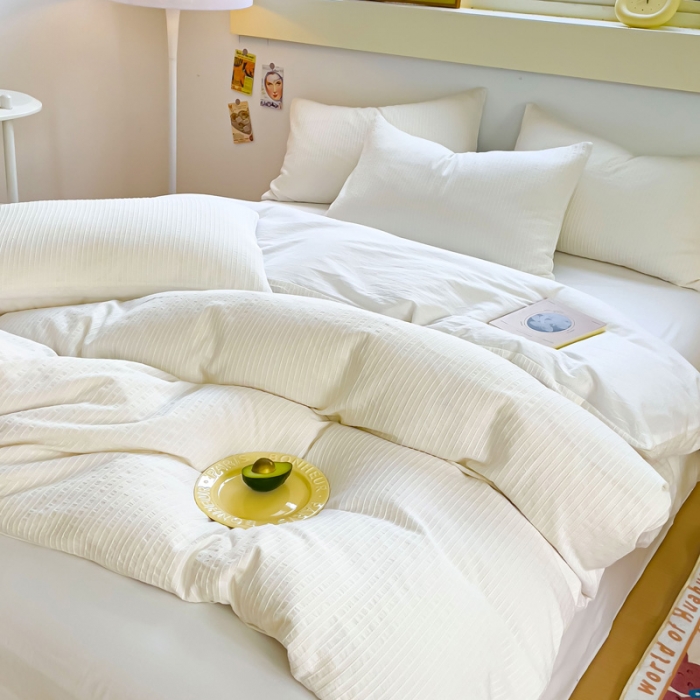 91家纺网 家纺一手货源 找家纺 千朵 2023新款色织条纹四件套 锦瑟白