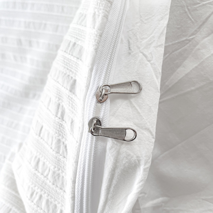 91家纺网 家纺一手货源 找家纺 千朵 2023新款色织条纹四件套 锦瑟白