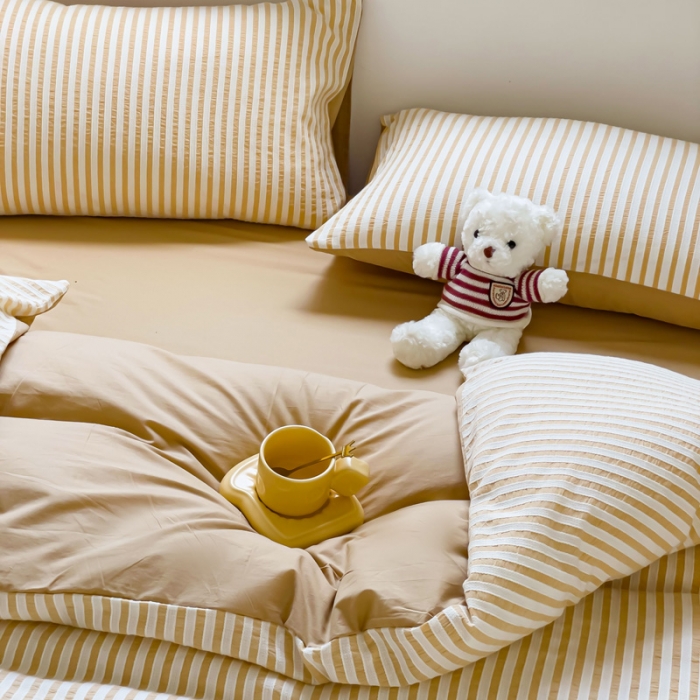 91家纺网 家纺一手货源 找家纺 千朵 2023新款色织条纹四件套 锦瑟卡其