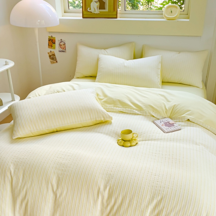 91家纺网 家纺一手货源 找家纺 千朵 2023新款色织条纹四件套 锦瑟米黄