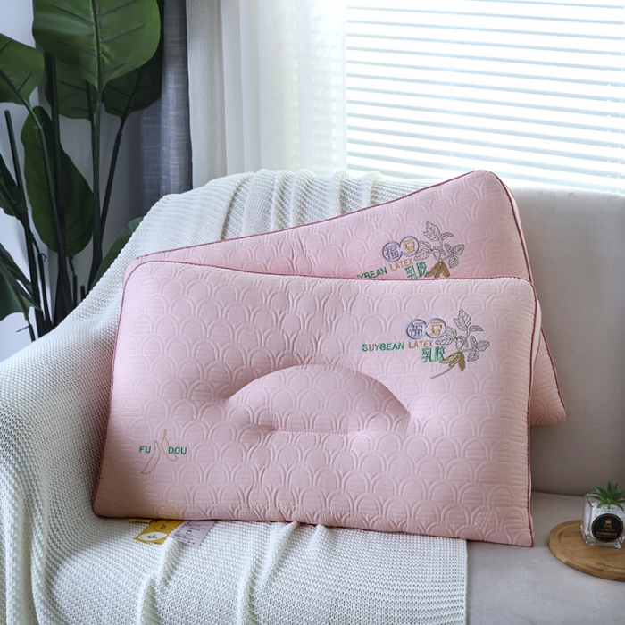 91家纺网 家纺一手货源 找家纺 拾光 2023新款立体乳胶福豆柔软云感枕芯 粉色