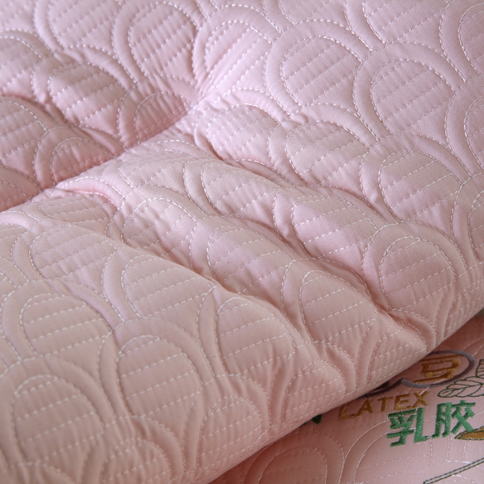91家纺网 家纺一手货源 找家纺 拾光 2023新款立体乳胶福豆柔软云感枕芯 粉色
