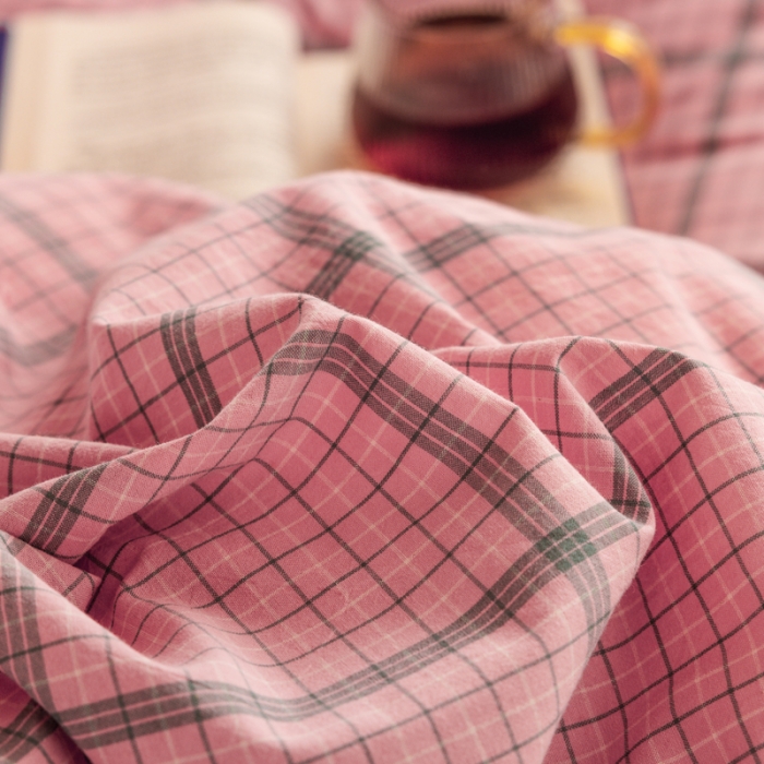 91家纺网 家纺一手货源 找家纺 柠萌 A类全棉色织水洗棉简约条纹格子学生季宿舍上下铺三件套 瓦尔粉