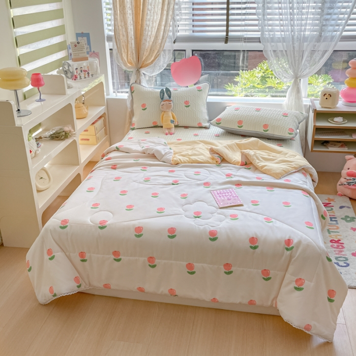 91家纺网 家纺一手货源 找家纺 慕尚 2025新款乳胶凉席水洗棉夏被三件套四件套 郁金香