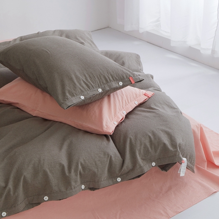 91家纺网 家纺一手货源 找家纺 总安莱生活水洗棉全棉色经色纬高支高密纽扣款工艺混搭拼色四件套（系列二）