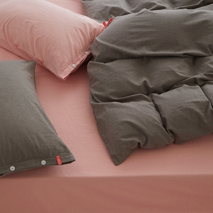 91家纺网 家纺一手货源 找家纺 总安莱生活水洗棉全棉色经色纬高支高密纽扣款工艺混搭拼色四件套（系列二）