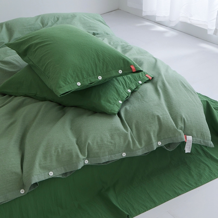 91家纺网 家纺一手货源 找家纺 安莱生活水洗棉全棉色经色纬高支高密纽扣款工艺混搭拼色四件套（系列二） 嫩绿+军绿（军绿军绿）