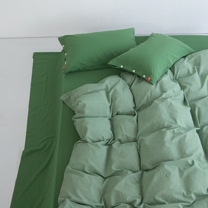 91家纺网 家纺一手货源 找家纺 安莱生活水洗棉全棉色经色纬高支高密纽扣款工艺混搭拼色四件套（系列二） 嫩绿+军绿（军绿军绿）