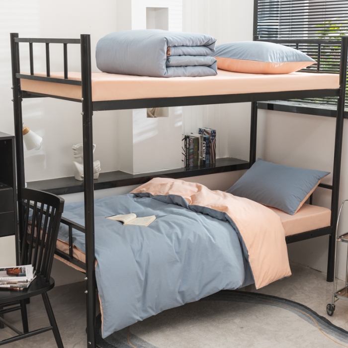 91家纺网 家纺一手货源 找家纺 柠萌 2025新款A类色织水洗棉学生简约上下铺宿舍三件套 浅蓝粉