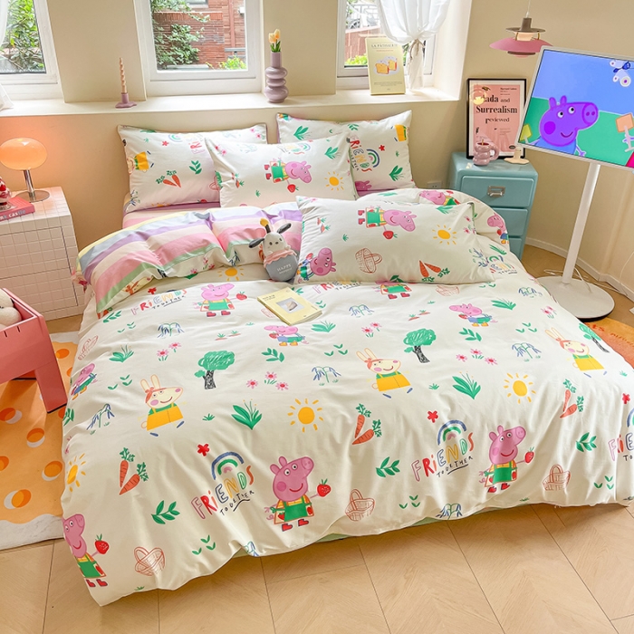 91家纺网 家纺一手货源 找家纺 金爱家 2023新款小猪佩奇正版授权纯棉印花系列四件套 小猪佩奇-春游佩奇