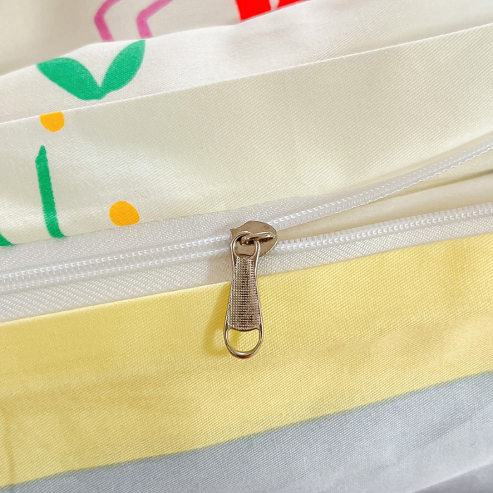 91家纺网 家纺一手货源 找家纺 金爱家 2023新款小猪佩奇正版授权纯棉印花系列四件套 小猪佩奇-春游佩奇