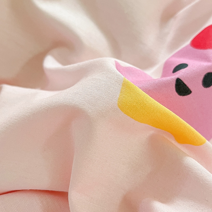 91家纺网 家纺一手货源 找家纺 金爱家 2023新款小猪佩奇正版授权纯棉印花系列四件套 小猪佩奇-可爱佩奇