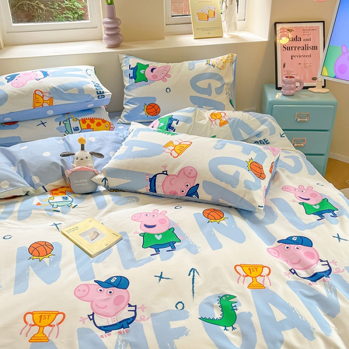 91家纺网 家纺一手货源 找家纺 金爱家 2023新款小猪佩奇正版授权纯棉印花系列四件套 小猪佩奇-运动佩奇