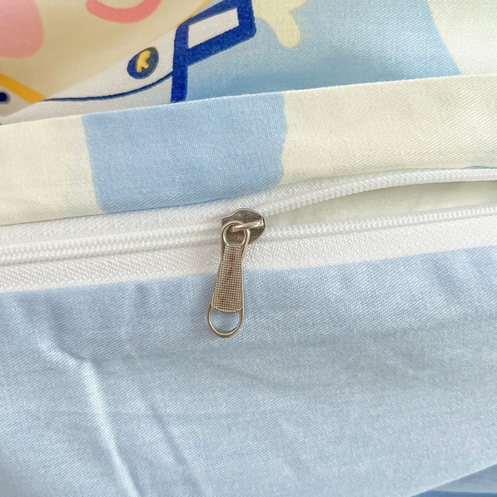 91家纺网 家纺一手货源 找家纺 金爱家 2023新款小猪佩奇正版授权纯棉印花系列四件套 小猪佩奇-运动佩奇