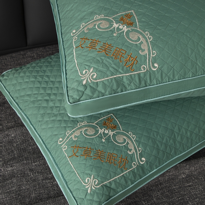 91家纺网 家纺一手货源 找家纺 拾光枕芯 2023新款跑量高档艾草立体双边刺绣驱蚊美眠枕芯 绿色