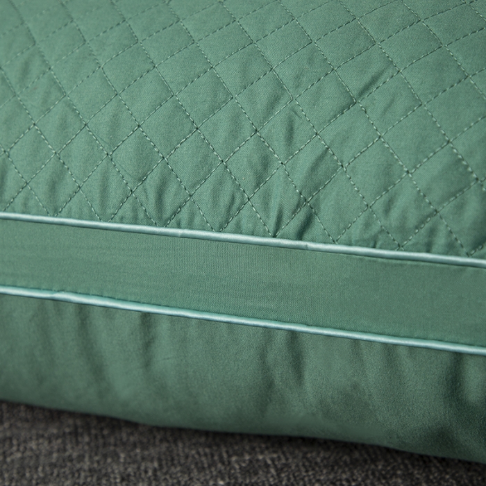 91家纺网 家纺一手货源 找家纺 拾光枕芯 2023新款跑量高档艾草立体双边刺绣驱蚊美眠枕芯 绿色