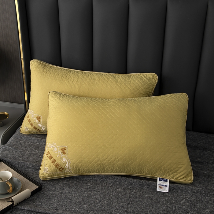 91家纺网 家纺一手货源 找家纺 拾光枕芯 2023新款跑量高档艾草立体双边刺绣驱蚊美眠枕芯 黄色