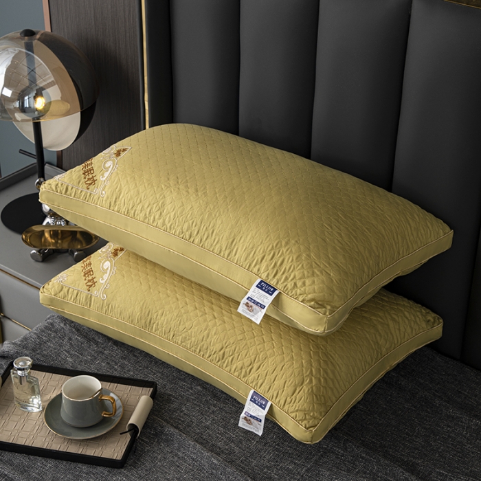 91家纺网 家纺一手货源 找家纺 拾光枕芯 2023新款跑量高档艾草立体双边刺绣驱蚊美眠枕芯 黄色
