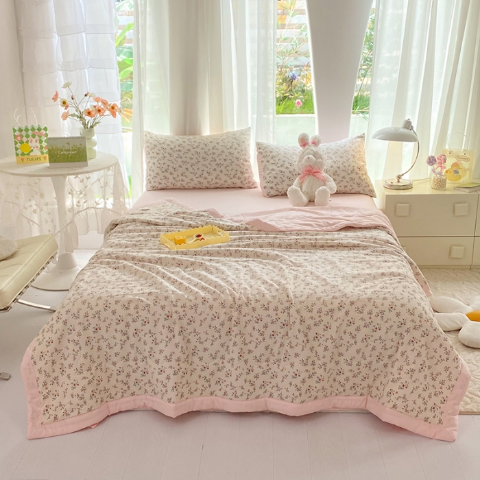 91家纺网 家纺一手货源 找家纺 慕尚家纺 2025新款A类超柔双层纱针织夏被四件套 后花园