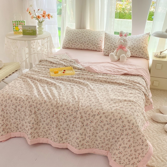 91家纺网 家纺一手货源 找家纺 慕尚家纺 2025新款A类超柔双层纱针织夏被四件套 后花园