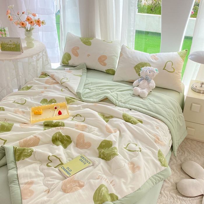 91家纺网 家纺一手货源 找家纺 慕尚家纺 2025新款A类超柔双层纱针织夏被四件套 涂鸦爱心