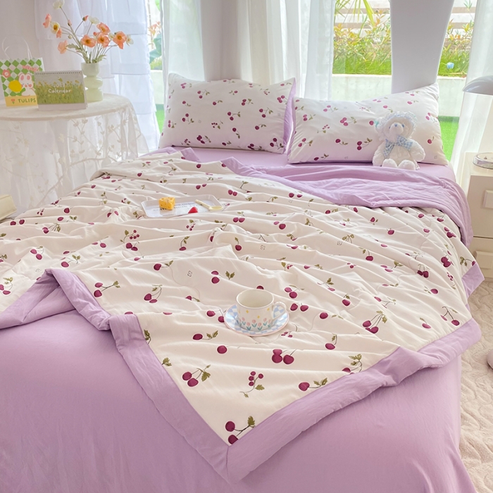 91家纺网 家纺一手货源 找家纺 慕尚家纺 2025新款A类超柔双层纱针织夏被四件套 夏日樱桃